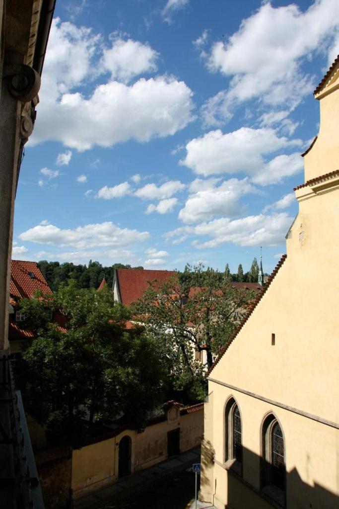 Spacious Elegance In The Heart Of Old Town Prague Exterior photo