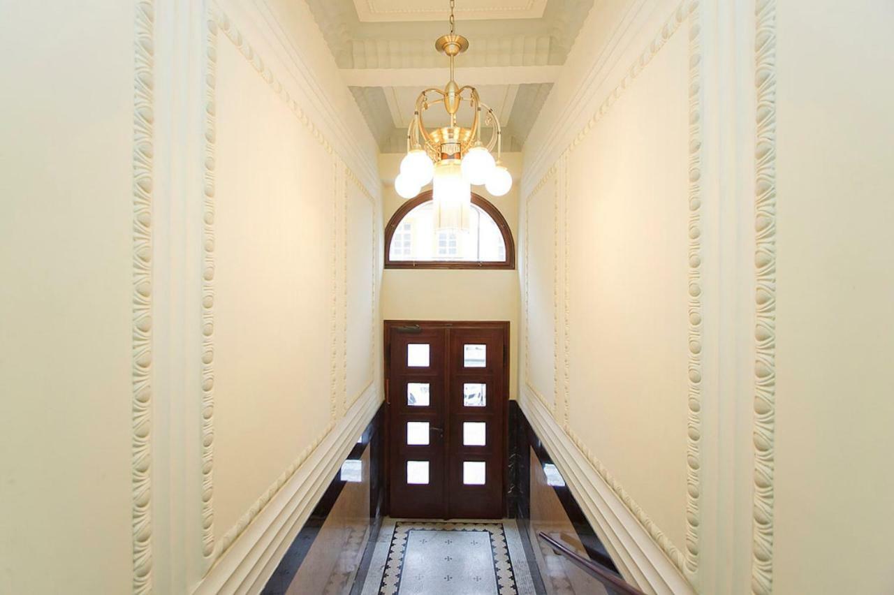Spacious Elegance In The Heart Of Old Town Prague Exterior photo