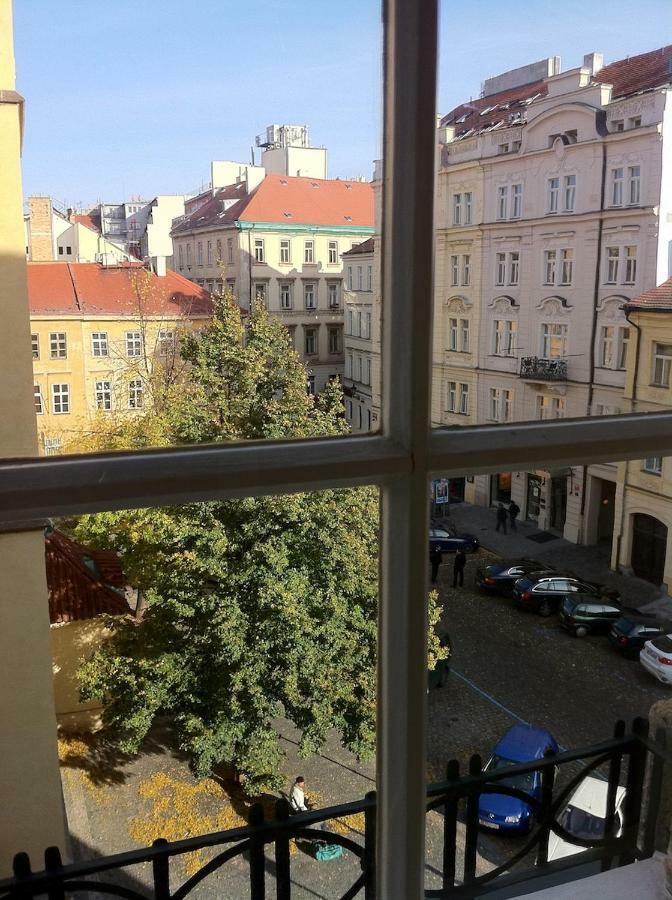Spacious Elegance In The Heart Of Old Town Prague Exterior photo